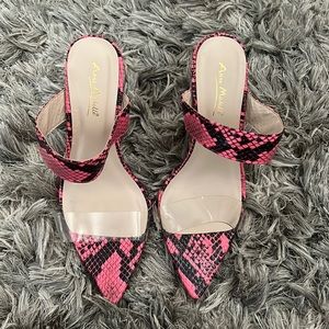 Neón pink python sexy heels